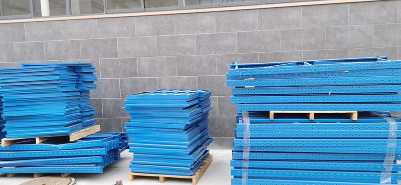 二手中型貨架 二手中型貨架